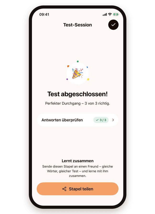 Die Ansicht „Test abgeschlossen!“ nach einem fehlerfreien Durchgang, mit „Antworten überprüfen“ und „Stapel teilen“