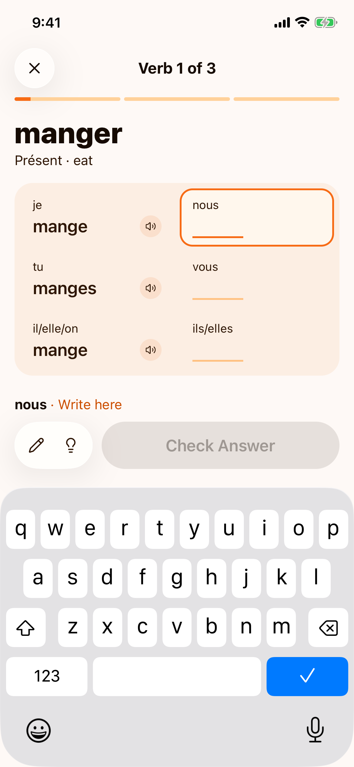 A practice session for manger: the known forms are filled in, the nous cell has an orange outline, and the keyboard is open